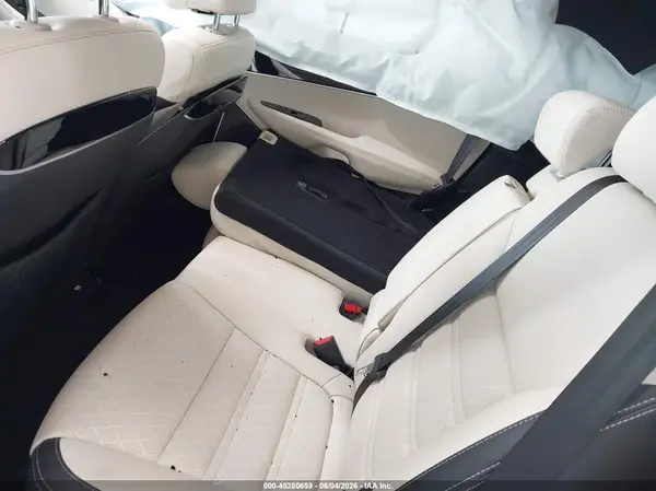 5XYPK4A50HG302646 2017 KIA SORENTO - Image 8
