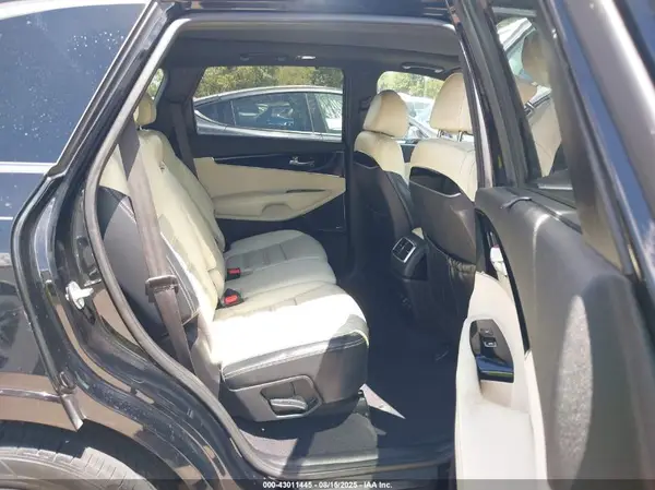 5XYPK4A50JG349505 2018 KIA SORENTO - Image 8
