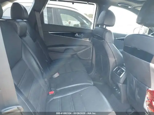 5XYPK4A50JG382715 2018 KIA SORENTO - Image 8