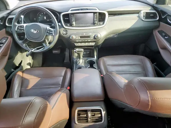 5XYPK4A50KG533585 2019 KIA SORENTO - Image 8