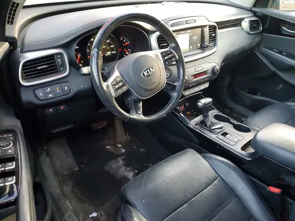 5XYPK4A50KG547485 2019 KIA SORENTO - Image 8