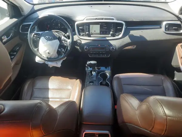 5XYPK4A50KG560429 2019 KIA SORENTO - Image 8