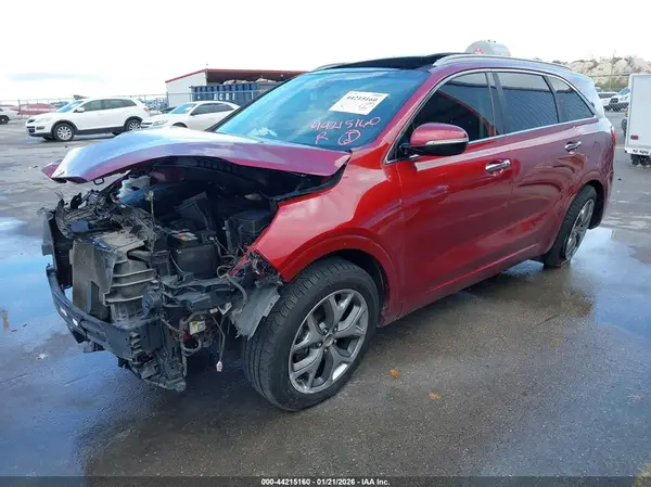 5XYPK4A50LG701338 2020 KIA SORENTO - Image 2