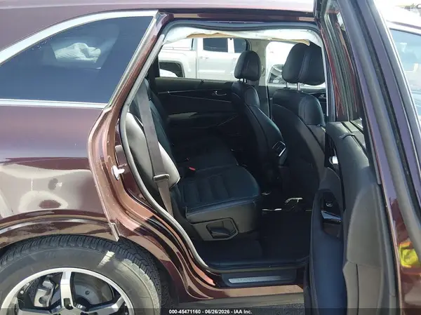 5XYPK4A51GG067494 2016 KIA SORENTO - Image 8