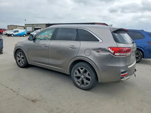 5XYPK4A51HG202605 2017 KIA SORENTO - Image 2