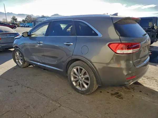 5XYPK4A51HG319553 2017 KIA SORENTO - Image 2