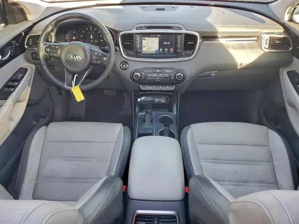5XYPK4A51JG370637 2018 KIA SORENTO - Image 8