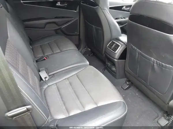 5XYPK4A51JG378933 2018 KIA SORENTO - Image 8