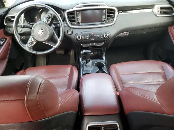 5XYPK4A51JG405094 2018 KIA SORENTO - Image 8