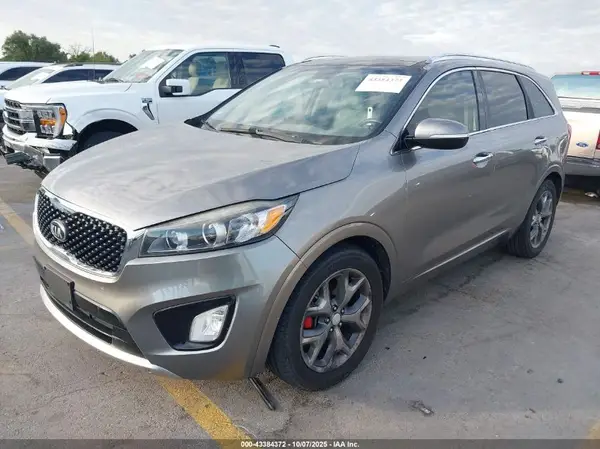 5XYPK4A52GG129193 2016 KIA SORENTO - Image 2