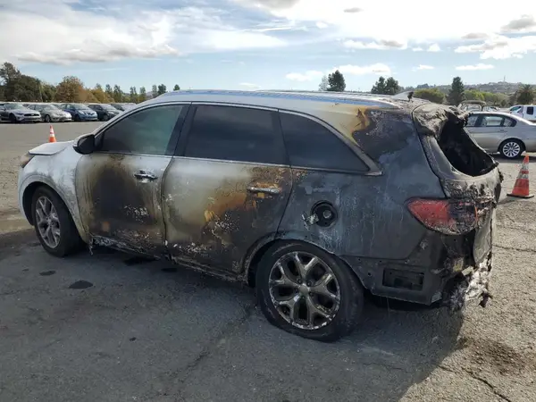 5XYPK4A52GG164333 2016 KIA SORENTO - Image 2