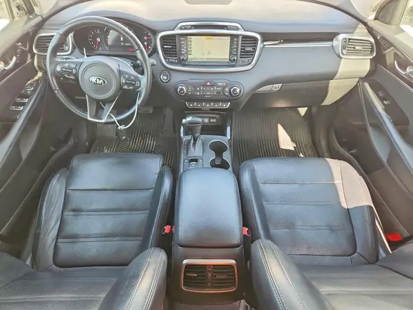 5XYPK4A52HG325183 2017 KIA SORENTO - Image 8