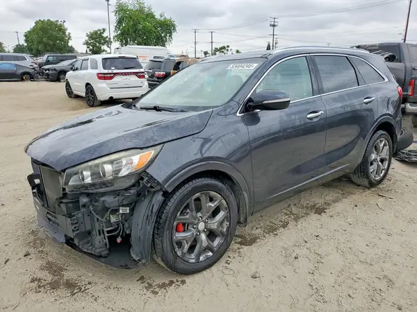 5XYPK4A52JG373031 2018 KIA SORENTO - Image 1