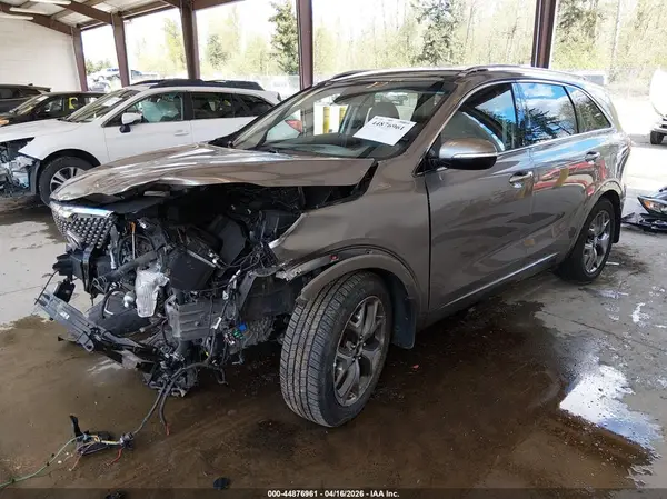 5XYPK4A52JG400258 2018 KIA SORENTO - Image 2