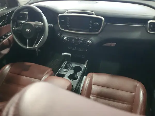 5XYPK4A52JG410885 2018 KIA SORENTO - Image 8