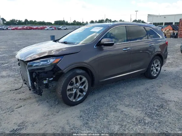 5XYPK4A52KG585350 2019 KIA SORENTO - Image 2