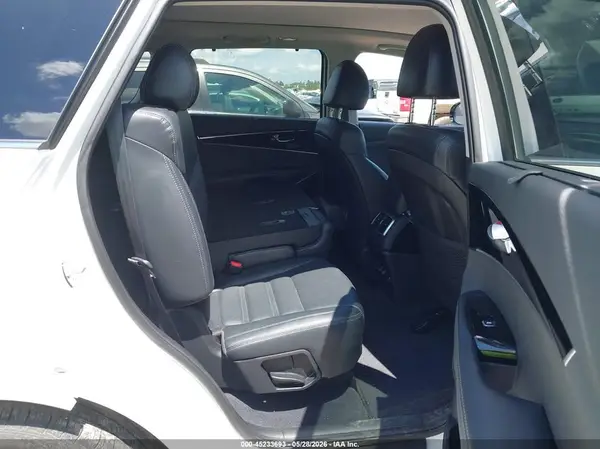 5XYPK4A52KG596087 2019 KIA SORENTO - Image 8