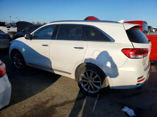 5XYPK4A53GG038840 2016 KIA SORENTO - Image 2