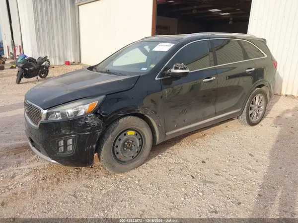 5XYPK4A53GG128358 2016 KIA SORENTO - Image 2