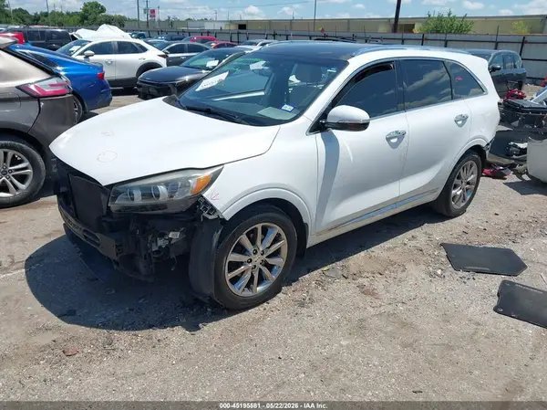 5XYPK4A53GG165815 2016 KIA SORENTO - Image 2