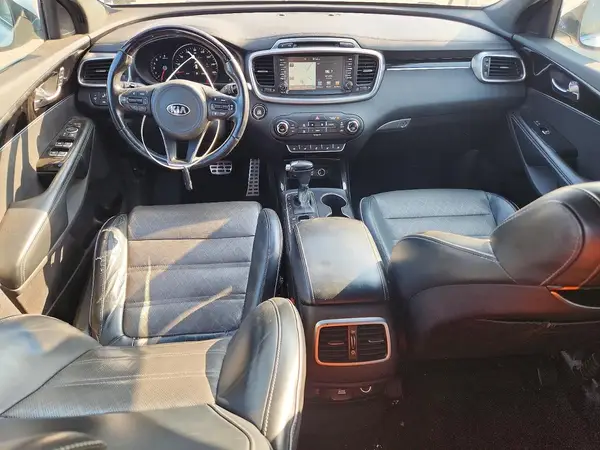5XYPK4A53HG235167 2017 KIA SORENTO - Image 8