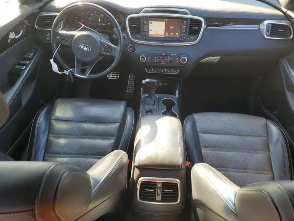 5XYPK4A53HG241633 2017 KIA SORENTO - Image 8