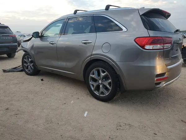 5XYPK4A53HG321899 2017 KIA SORENTO - Image 2