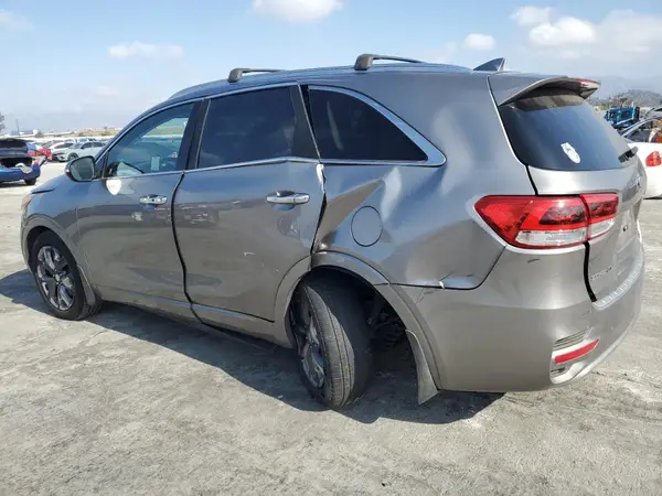 5XYPK4A53JG353452 2018 KIA SORENTO - Image 2