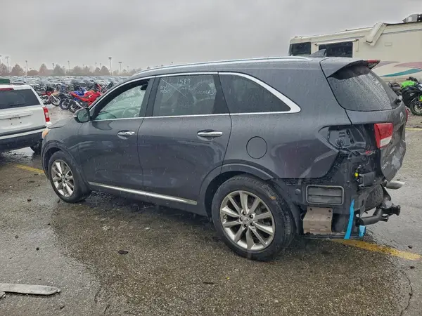 5XYPK4A53JG356769 2018 KIA SORENTO - Image 2
