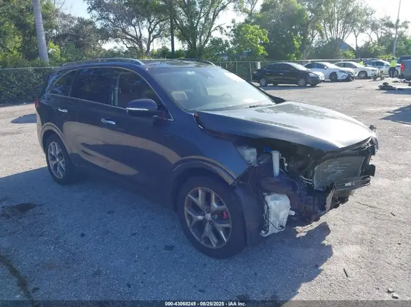 5XYPK4A53JG378139 2018 KIA SORENTO - Image 1
