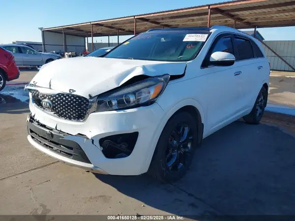 5XYPK4A53JG409437 2018 KIA SORENTO - Image 2