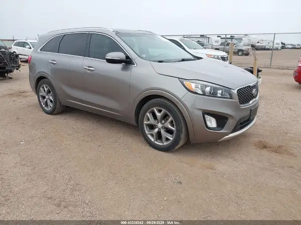 5XYPK4A54GG037681 2016 KIA SORENTO - Image 1