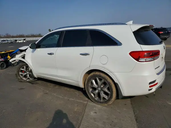 5XYPK4A54GG083589 2016 KIA SORENTO - Image 2