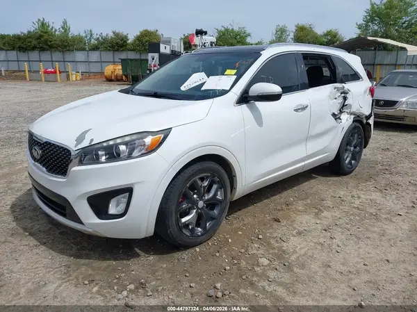 5XYPK4A54GG085486 2016 KIA SORENTO - Image 2