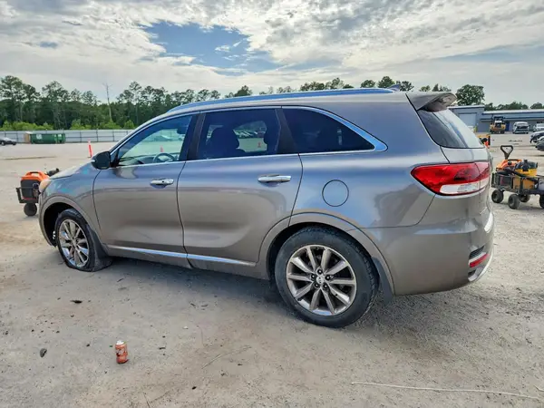 5XYPK4A54GG122570 2016 KIA SORENTO - Image 2