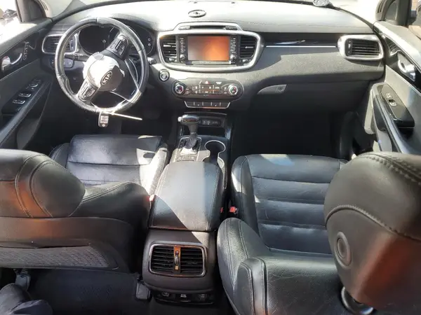 5XYPK4A54HG250891 2017 KIA SORENTO - Image 8