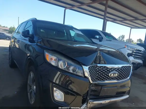 5XYPK4A54HG314119 2017 KIA SORENTO - Image 1