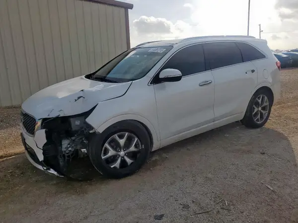 5XYPK4A54JG377954 2018 KIA SORENTO - Image 1