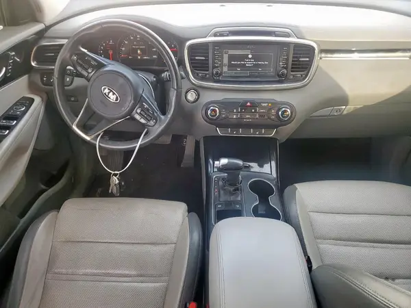 5XYPK4A54JG377954 2018 KIA SORENTO - Image 8