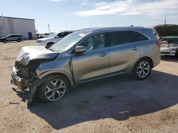 5XYPK4A54KG439578 2019 KIA SORENTO - Image 1