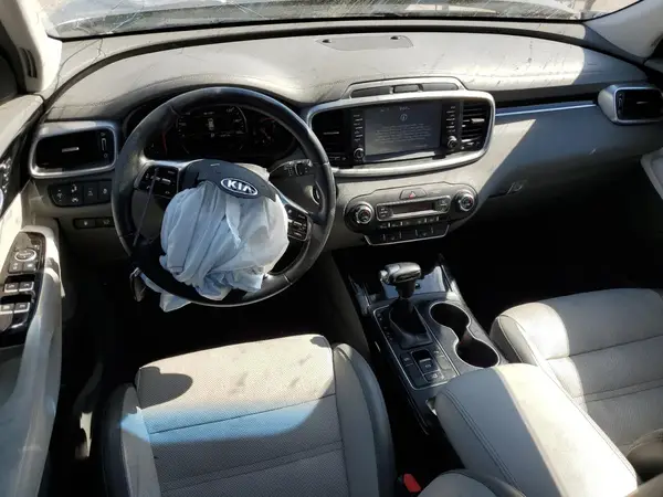 5XYPK4A54KG439578 2019 KIA SORENTO - Image 8