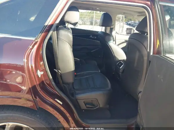 5XYPK4A54KG459782 2019 KIA SORENTO - Image 8