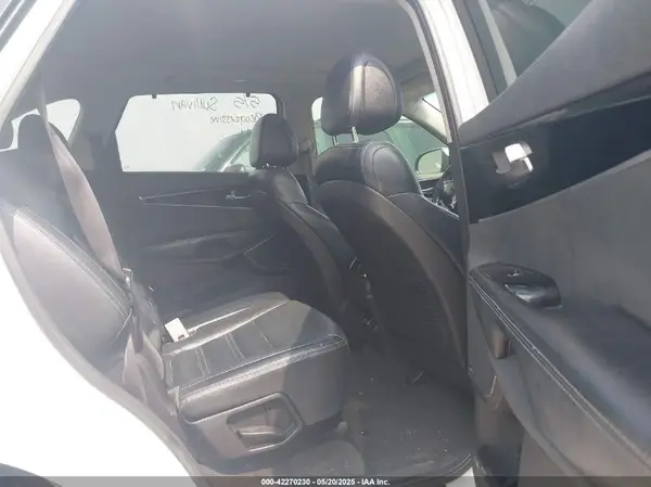 5XYPK4A55GG042811 2016 KIA SORENTO - Image 8