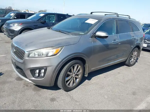 5XYPK4A55GG068857 2016 KIA SORENTO - Image 2