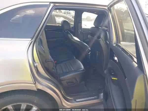 5XYPK4A55GG068857 2016 KIA SORENTO - Image 8
