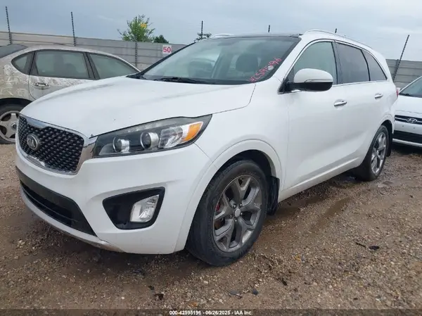 5XYPK4A55GG115000 2016 KIA SORENTO - Image 2