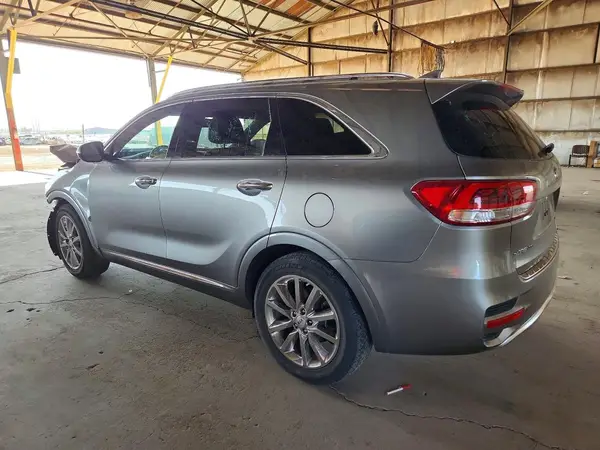 5XYPK4A55GG137675 2016 KIA SORENTO - Image 2