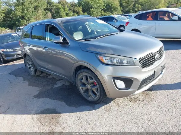 5XYPK4A55GG164360 2016 KIA SORENTO - Image 1