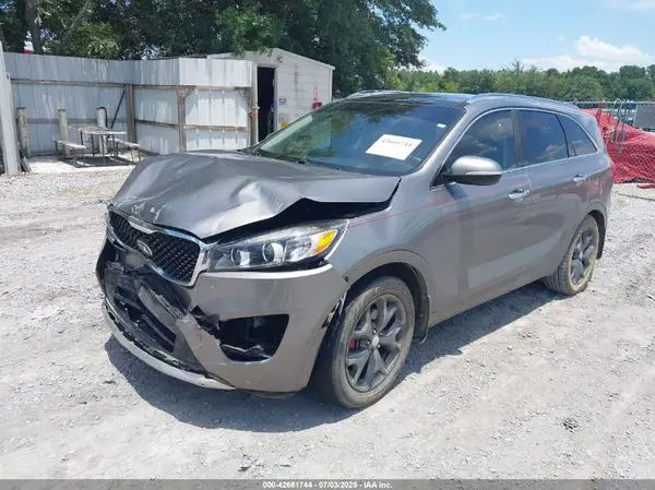 5XYPK4A55HG228155 2017 KIA SORENTO - Image 2