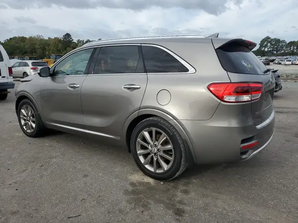 5XYPK4A55HG231461 2017 KIA SORENTO - Image 2